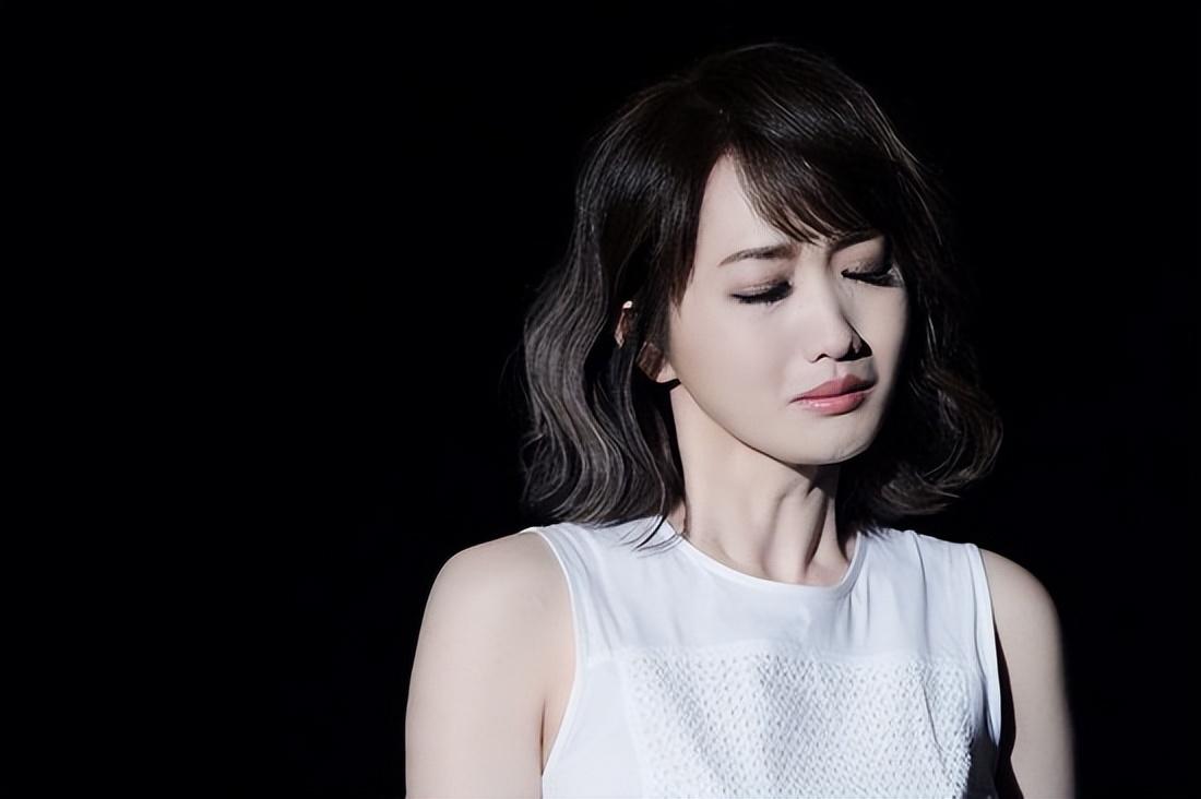 朱俐静:40岁癌症去世,自己定墓园和寿衣,病期遭12年男友抛弃_台北