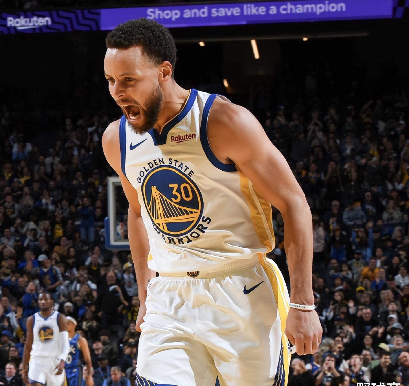 38岁保罗联手库里!他已经为勇士队打了30场比赛!他的号码是多少?