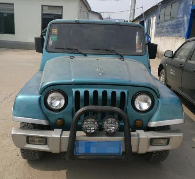 首台猎鹰版北汽越野车亮相!硬顶造型 分时四驱,比吉姆尼还帅气