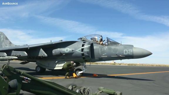 很多人通过电影《真实的谎言》认识了这架战斗机