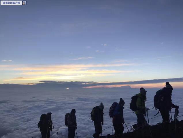 日本富士山登山道今夏全部封闭 静冈县