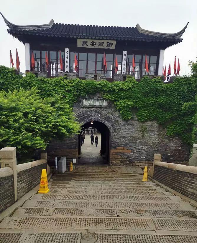 如今的枫桥铁铃关,也是省级文物保护单位.
