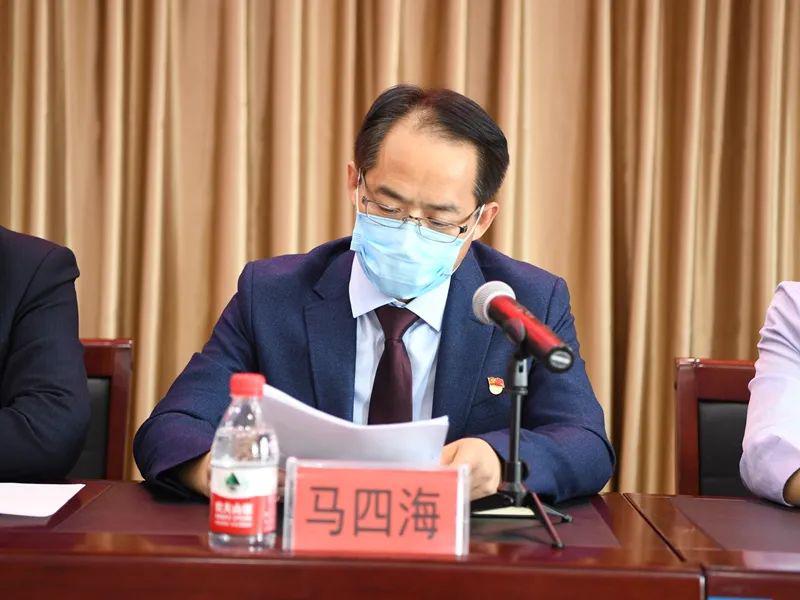 会上,党委副书记,工会主席柴汝闯结合省卫健委,学校有关会议精神安排