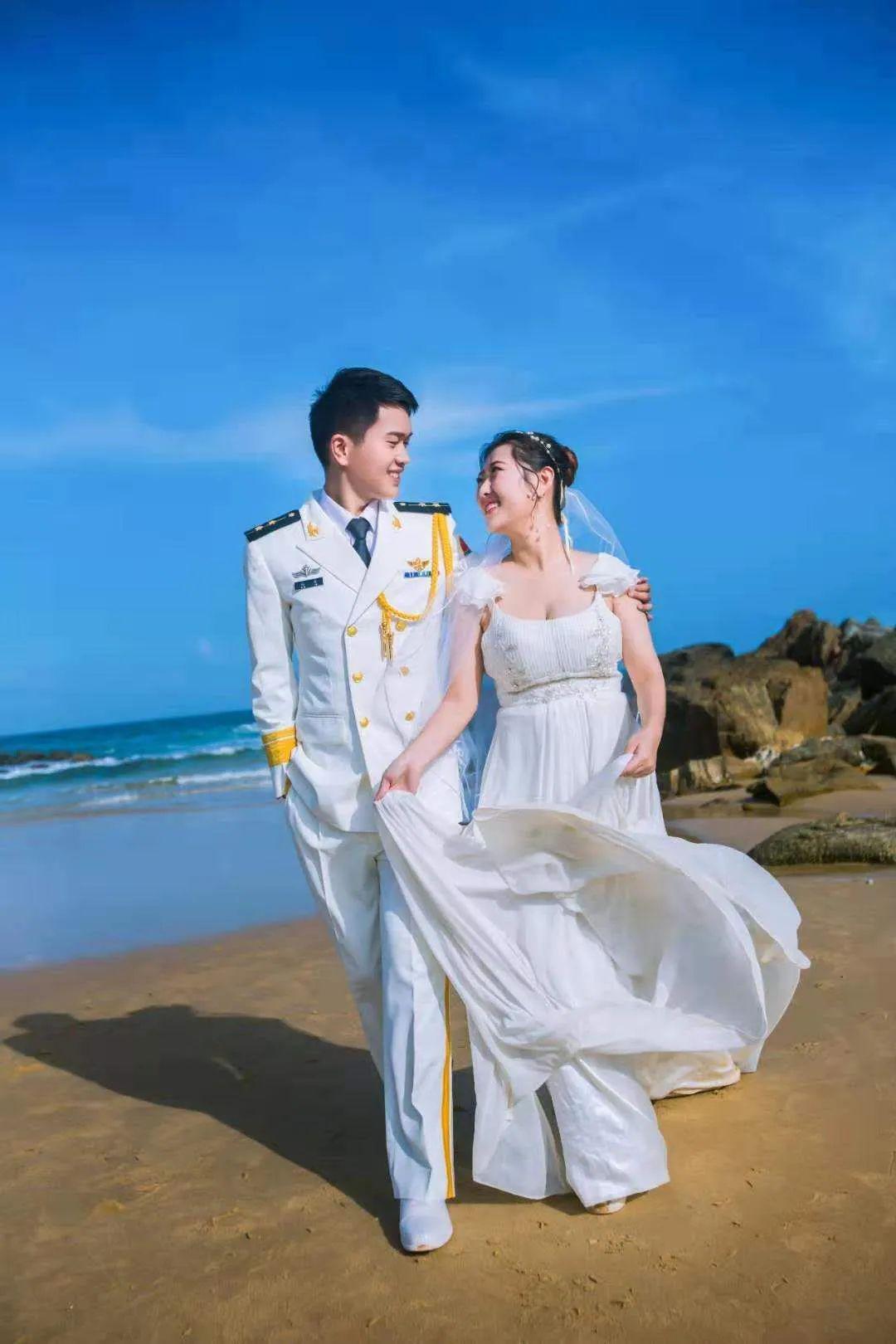 海军礼服 结婚照图片