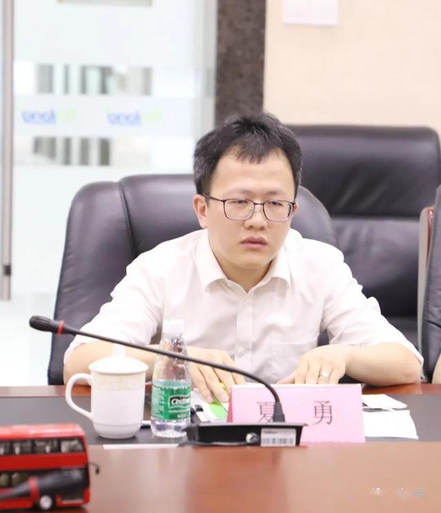 顶硬上众里寻他千百度踏破铁鞋何觅处自治区投资促进