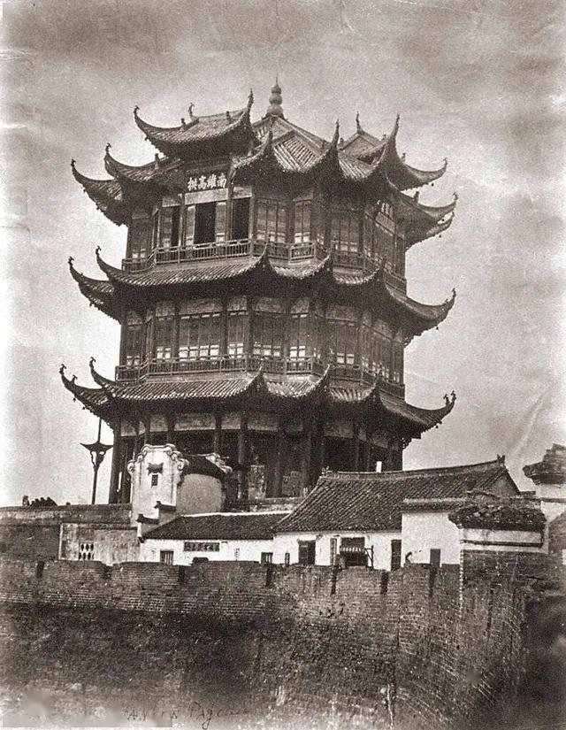 1874年武汉黄鹤楼真迹老照片,建于三国223年,毁于光绪1884年