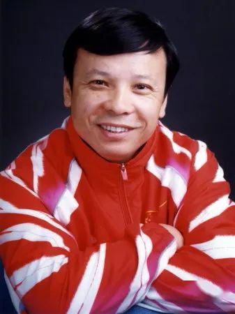 跳台下的30年坚守记省跳水队总教练张挺