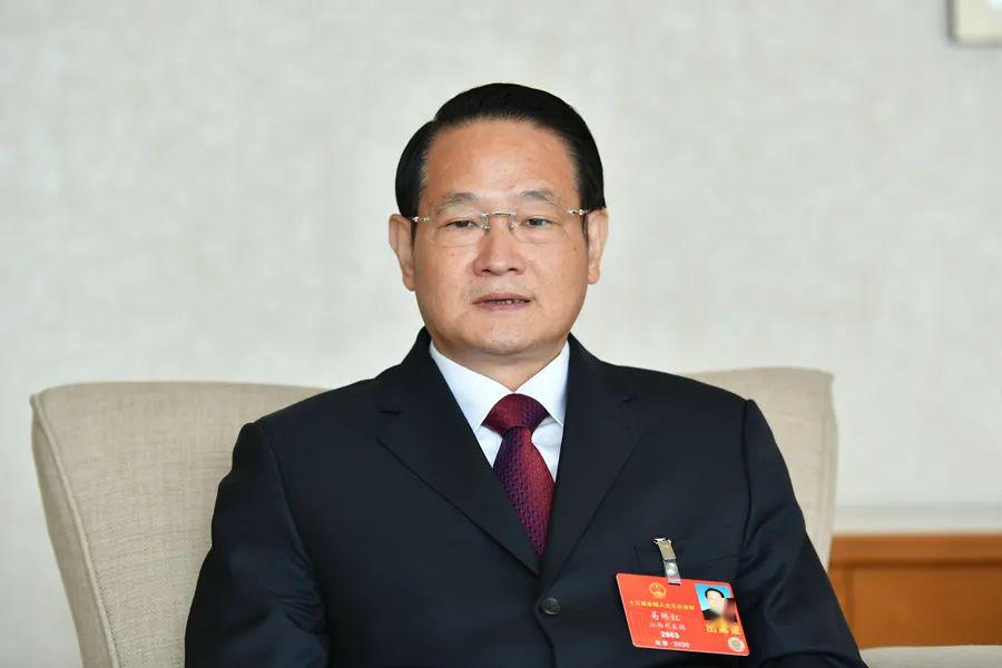 全国人大代表江西省省长易炼红接受新华网专访
