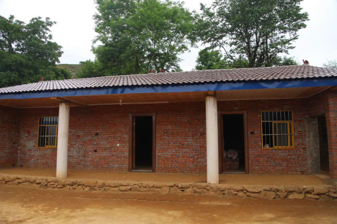 脱贫攻坚丨大山深处起新居边缘户圆了住房梦