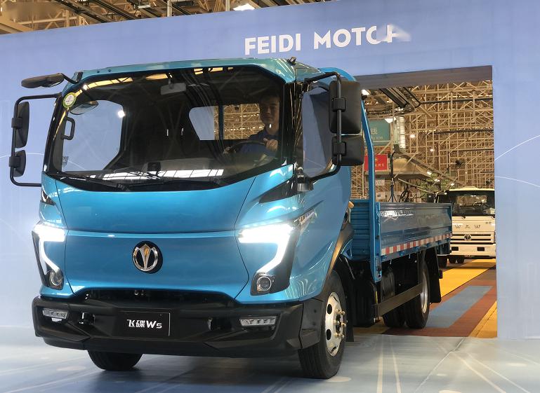 15年车龄的沃尔沃fm实拍飞碟汽车w系列产品下线最抢眼提加一周好文