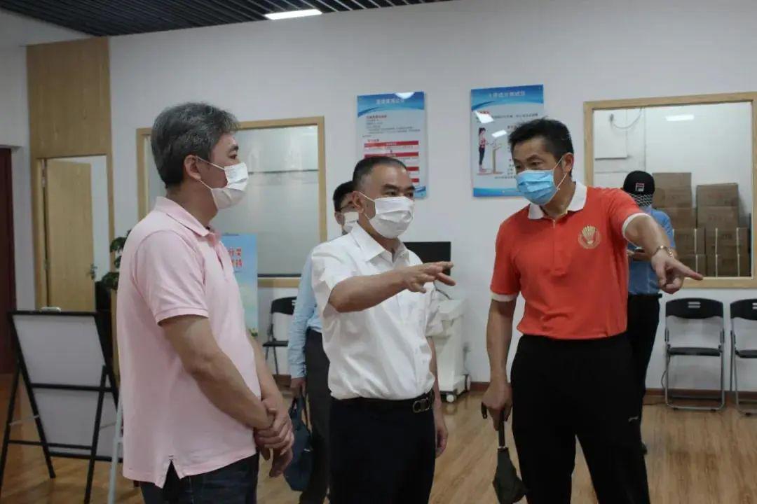 福建省体育局党组成员驻局纪检监察组组长邓世章一行到厦门东山调研