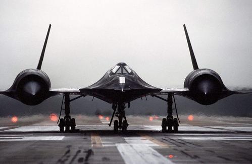 美国三大黑科技之一:sr-71侦察机
