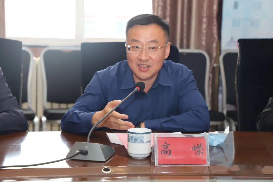 市领导到三0二医院慰问青岛市中心医疗集团对口帮扶专家