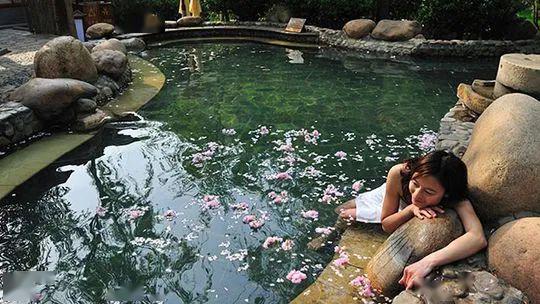 平山赫赫有名的宝泉圣水,你有没有泡过?_温泉