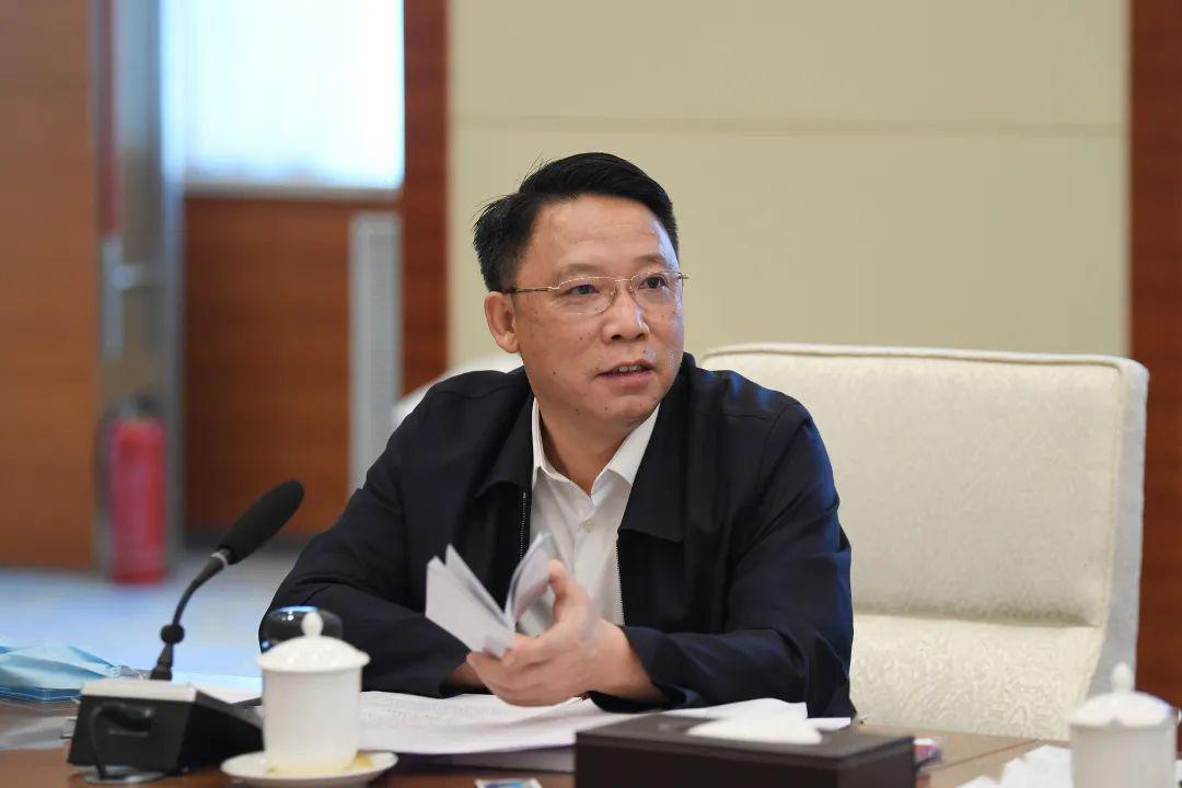 福建代表团继续审议两高报告