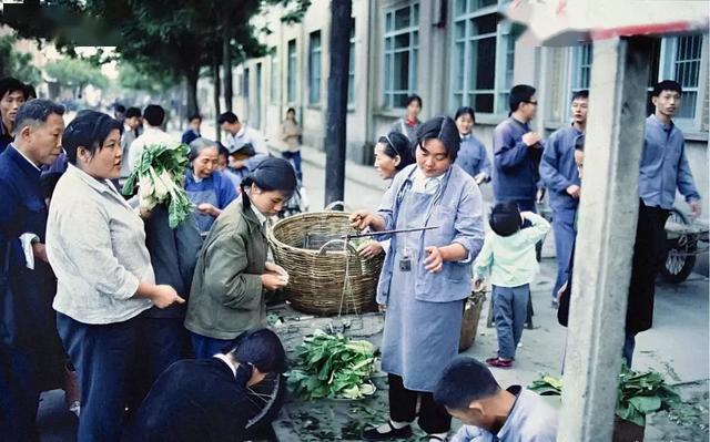 1978年中国百姓真实老照片没想到改革开放前的中国是这样子