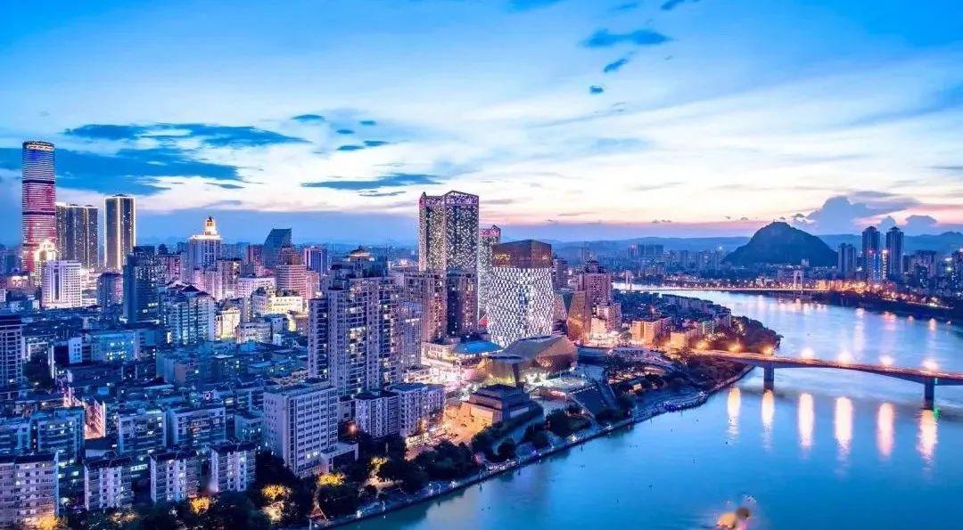 龙港竟然有海景房住这里我可以一个月不出门