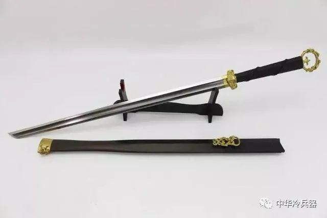 汉代骑兵手中的战场利器——凶悍霸气的环首刀_铁刀