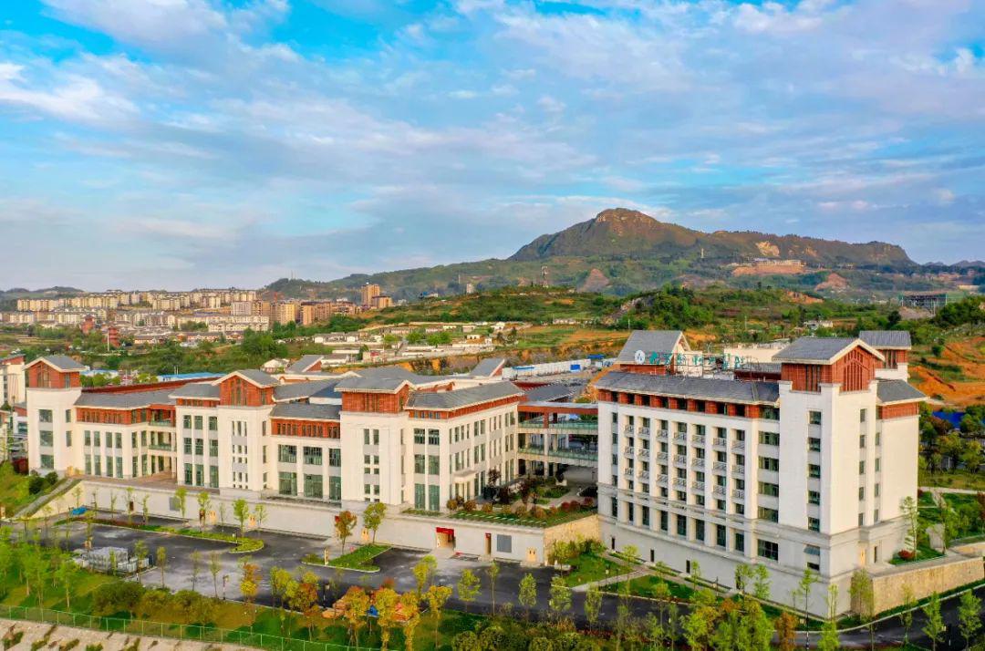 關(guān)于佳木斯市第二人民醫(yī)院（佳木斯市結(jié)核病防治院）網(wǎng)上代掛專家號，在線客服為您解答的信息