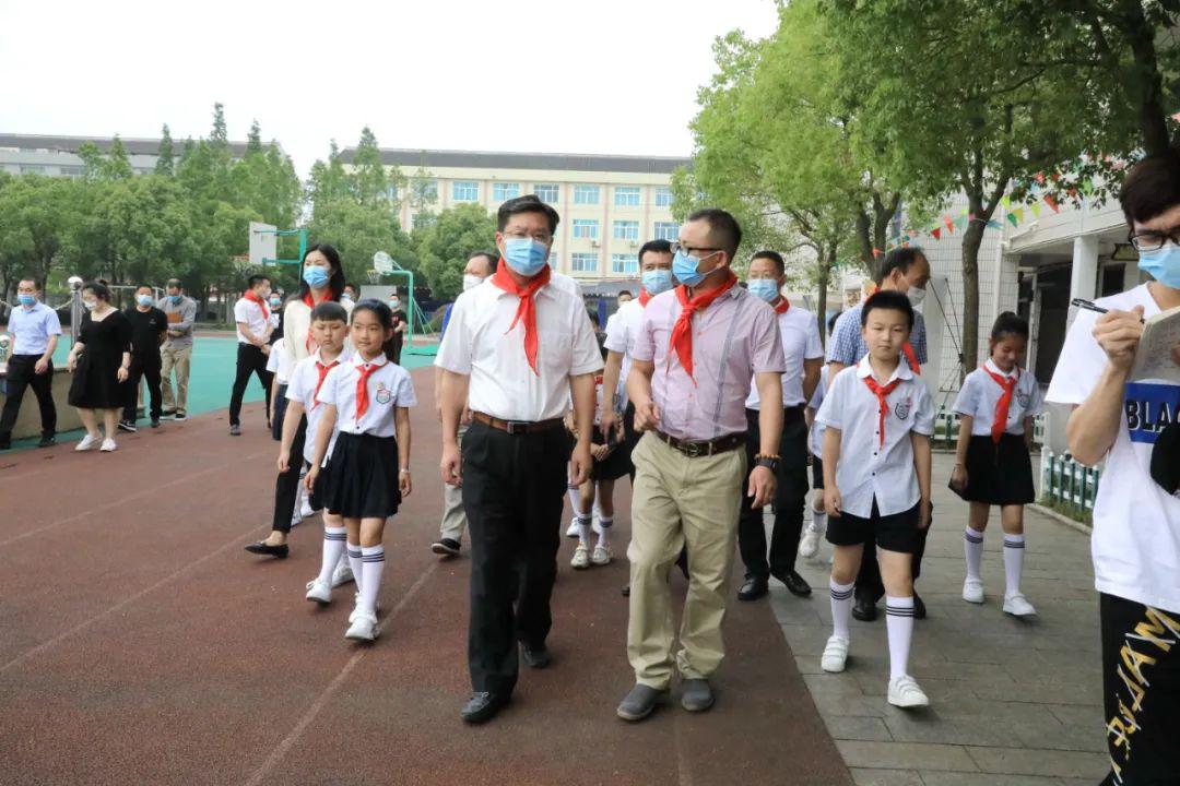 资讯欢度六一送祝福情系儿童寄温情