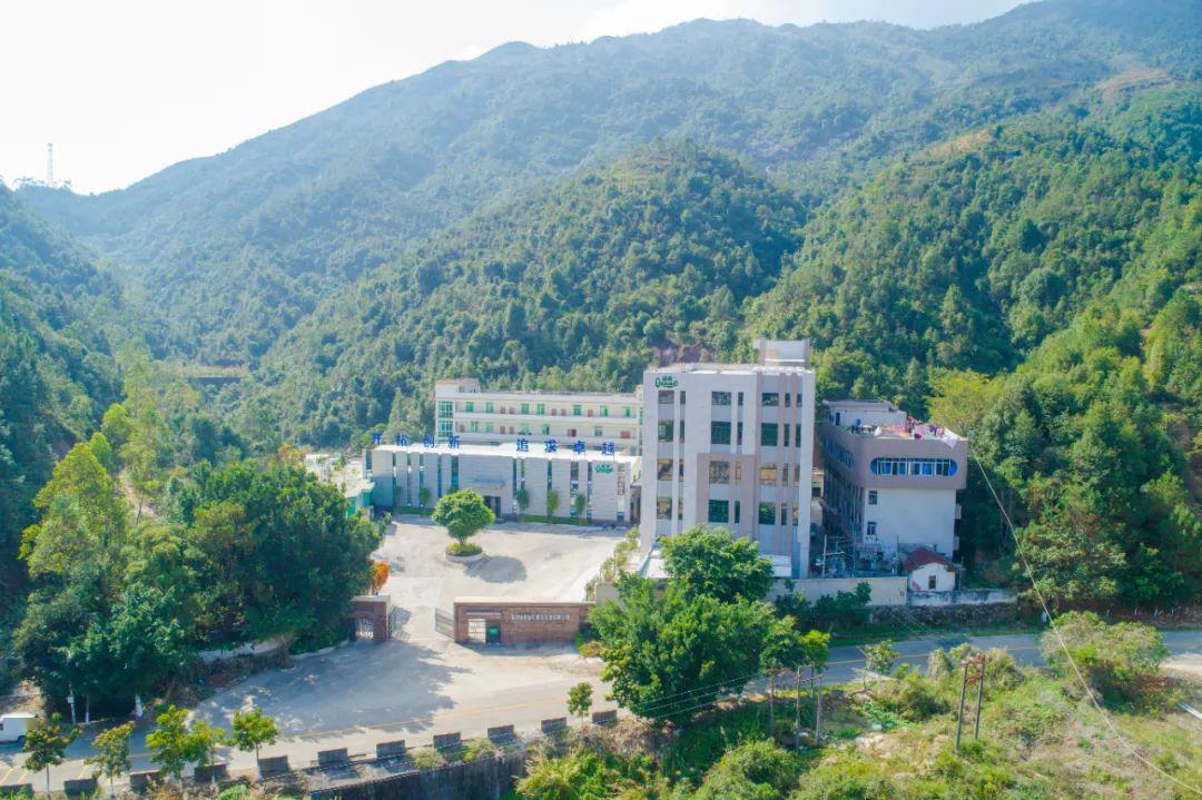 潮宝新成员——4.5l瓶装矿泉水全新上市!