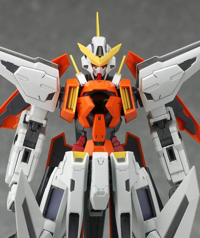 模玩测评:11区转帖系列 BANDAI MG 主天使高达_盾牌