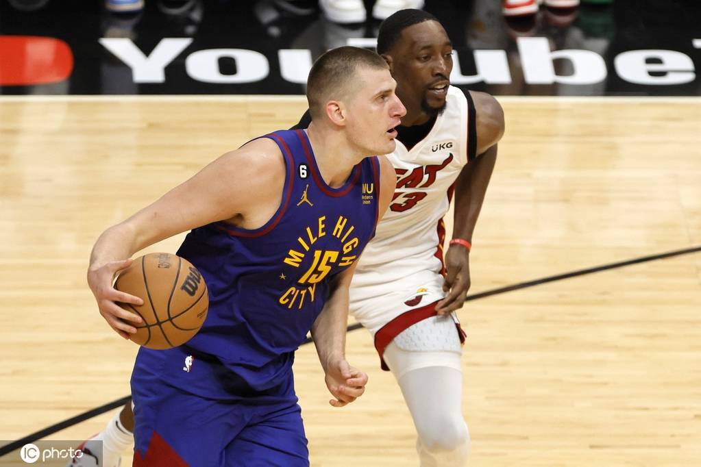 北京时间6月8日，NBA总决赛第三场继续激战，其中客场作战的