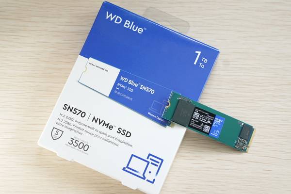 蓝盘新任舵主，WD Blue SN570 NVMe SSD 1TB评测体验_手机搜狐网