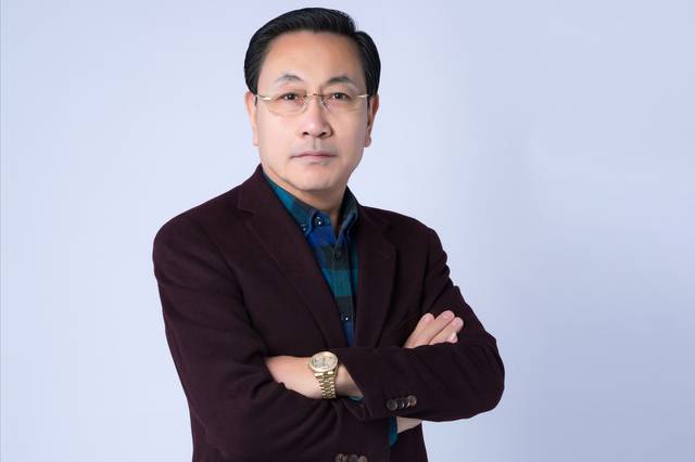 梁守东藏头诗选盖州市梁视眼科视光配镜中心总经理梁守东新年快乐新年