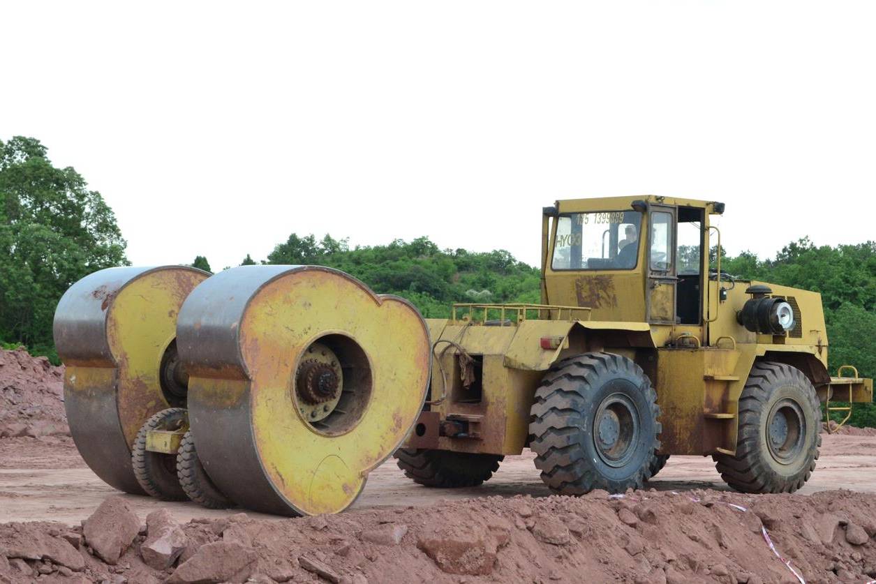 昊远机械冲击式压路机的主要特点有哪些修路有它真轻松