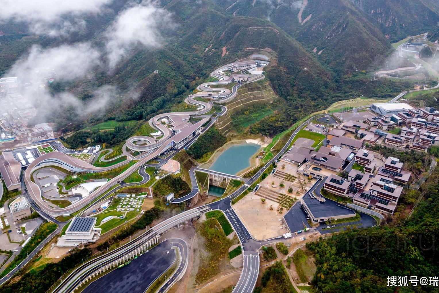 北京2022冬奥会延庆赛区冬奥村丨航拍