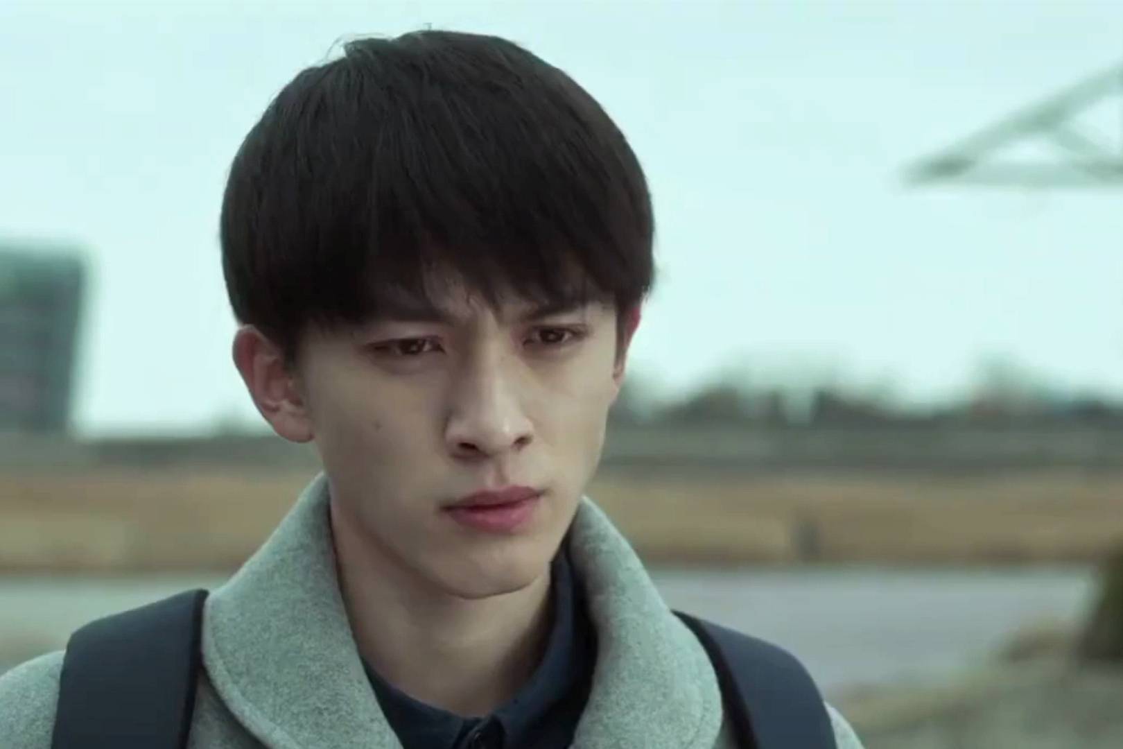 热门歌曲用力活着唱出了人的无奈与现实歌词句句戳中人心