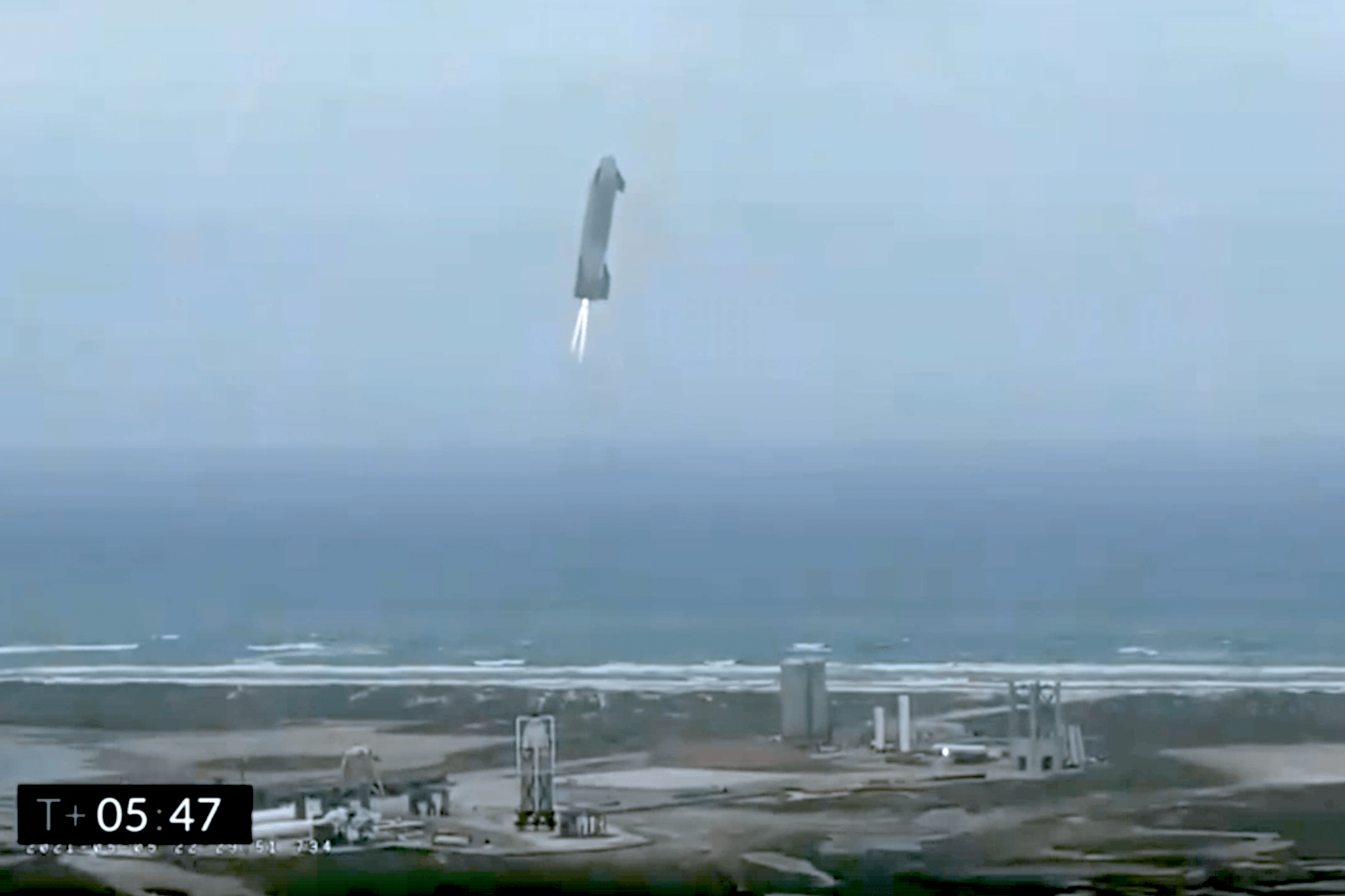 spacex公司星舰原型sn15进行10千米高空测试成功着陆