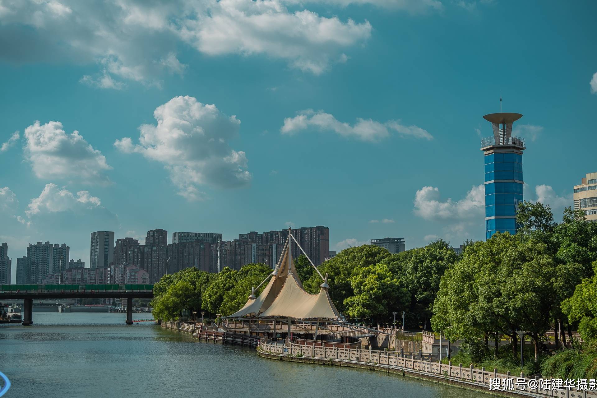 夏日无锡古运河上的江尖公园,清凉舒适的地方