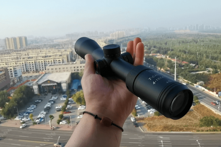 超级18倍镜大雾天气挑战,到底能穿透雾气吗?