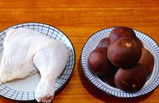 广东人人爱吃的香菇蒸滑鸡，原来是这么做的，加上它，更好看