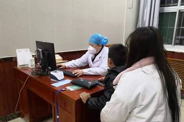 女子在厦门市中医院就诊后下体发生疼痛 阴道内