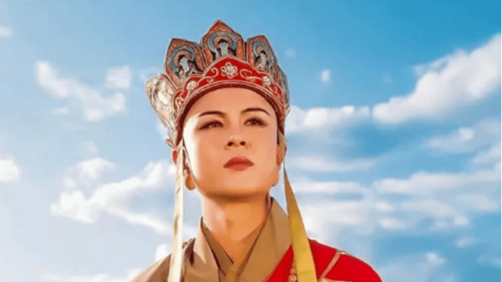 成都欢乐谷唐僧扮演者走红，你喜欢看角色扮演吗？