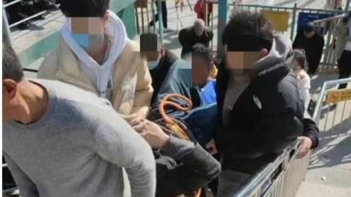 景区高空秋千项目故障致游客受伤，谁的责任更大？