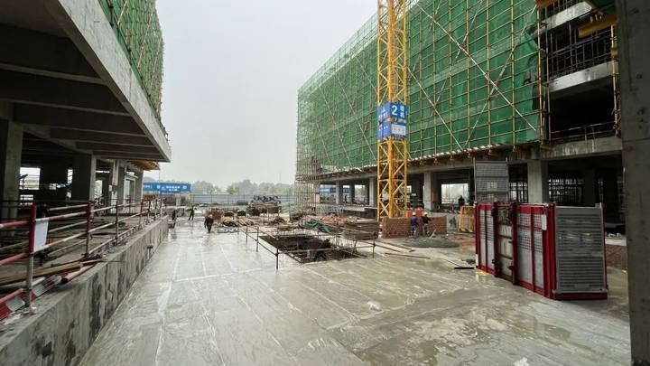 你支持取缔成都多所在建学校吗？