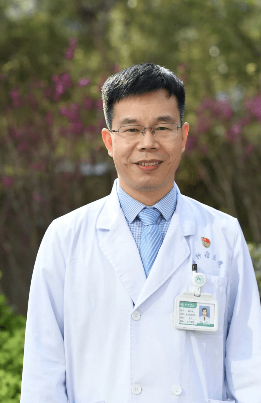 作为河南省肿瘤医院骨与软组织科创始人之一,近年来,姚伟涛带领团队