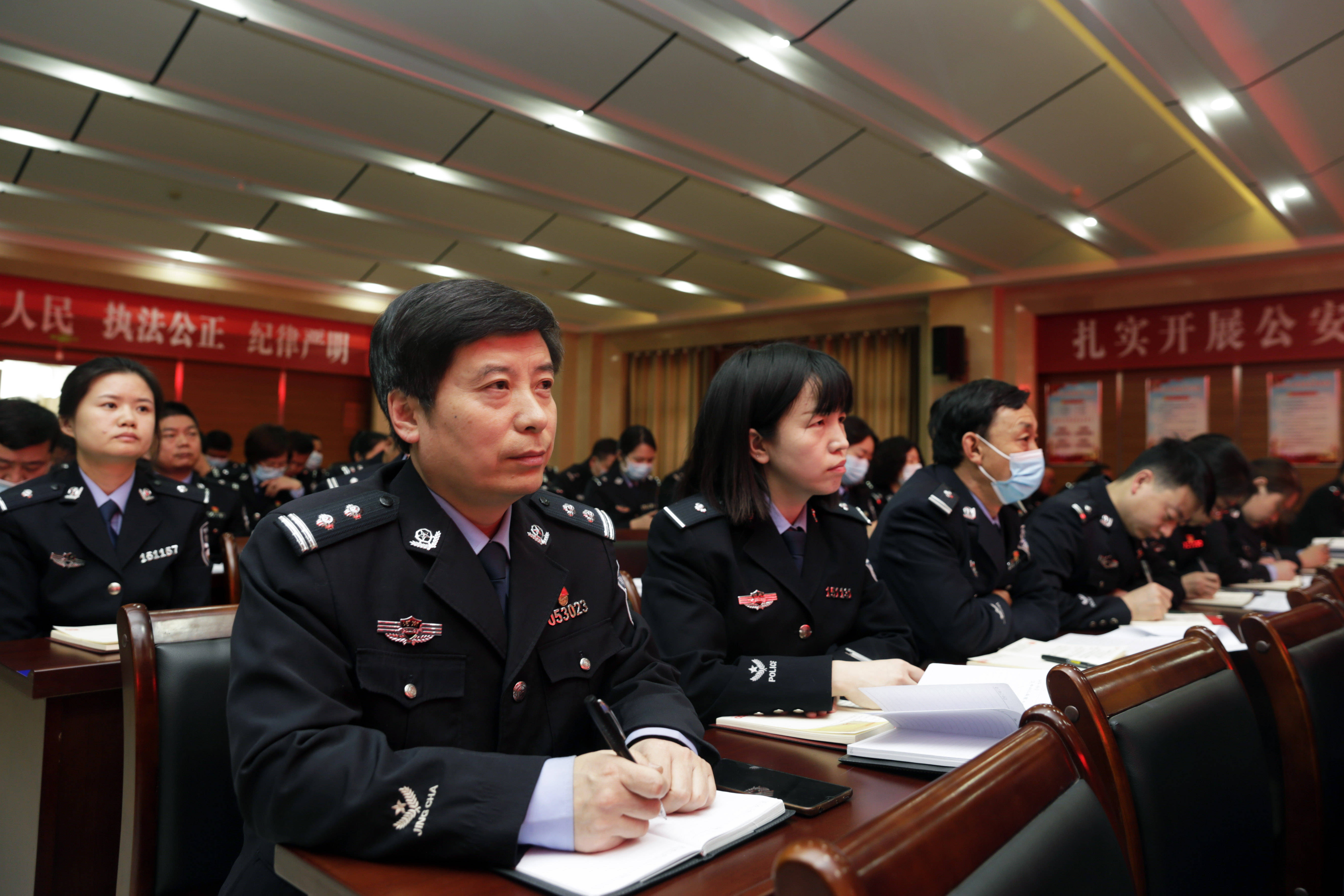 田文生,"最美公务员"朱明明,全国优秀人民警察任长霞五位英模履职尽责