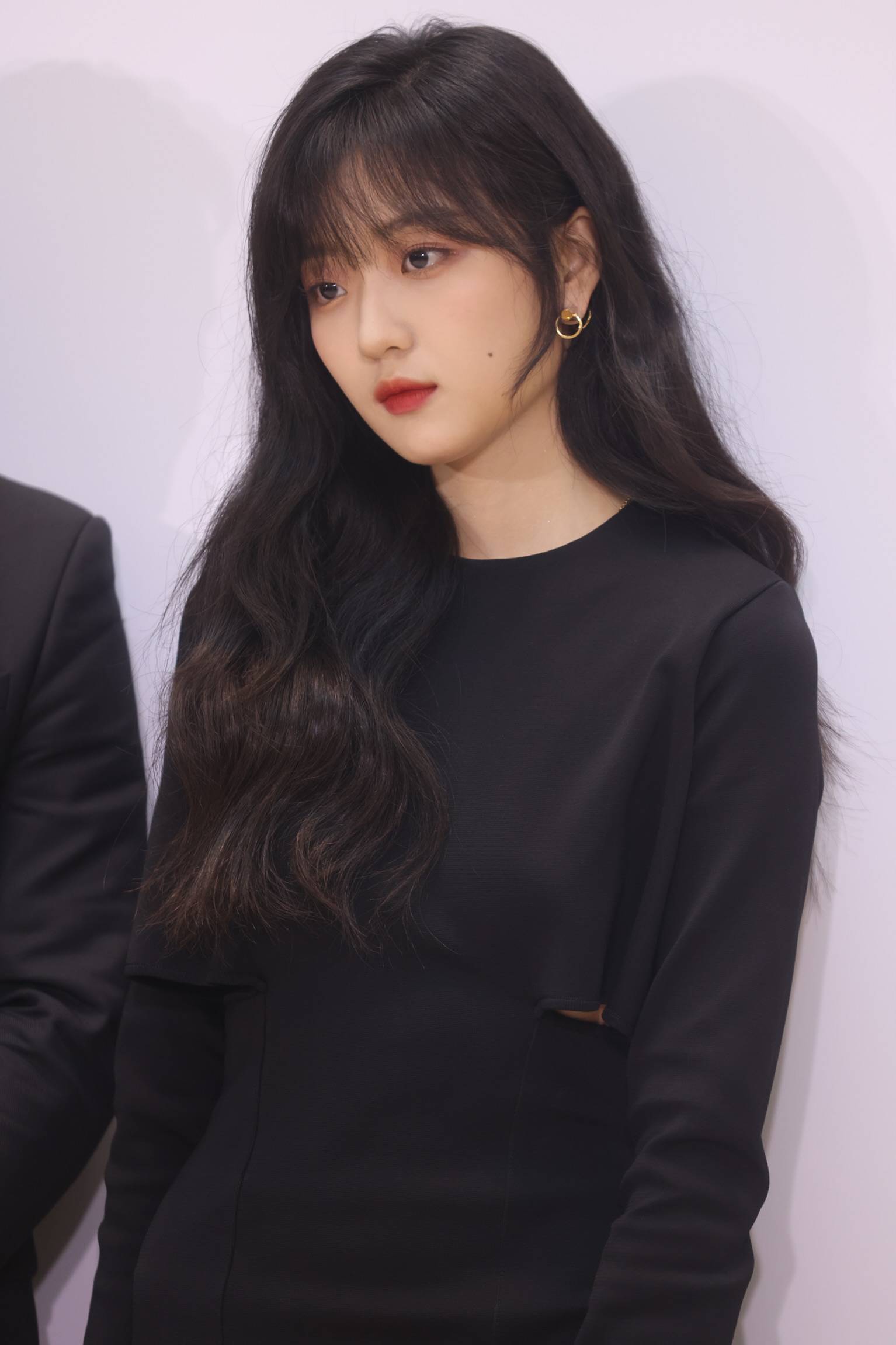 范丞丞曾可妮乃万孙千现身商场出席活动