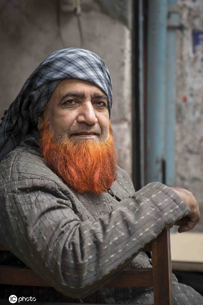 超带感意大利摄影师花四年追踪各地胡子潮人