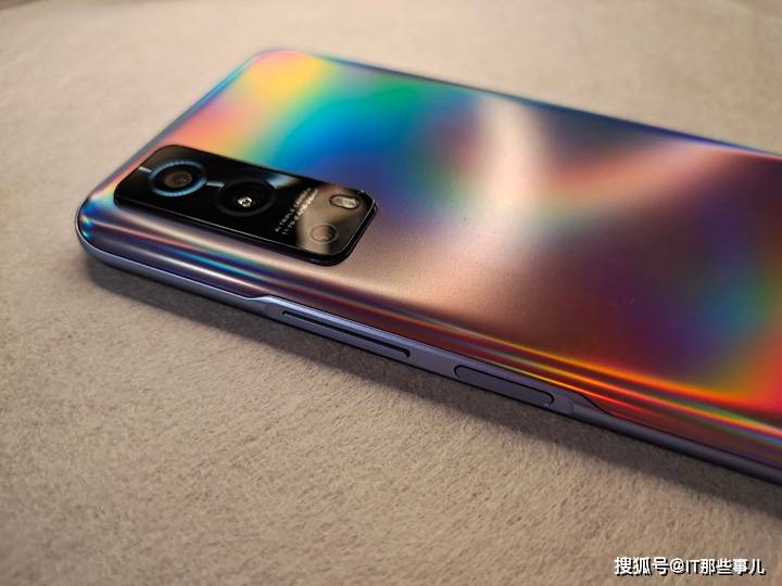 旗舰|配置全面升级 55W闪充加持 iQOO Z3打造千元5G旗舰新标杆