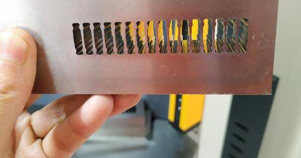 不会出现手工抛光不一致的问题8,磨粒流去毛刺机加工条件磨