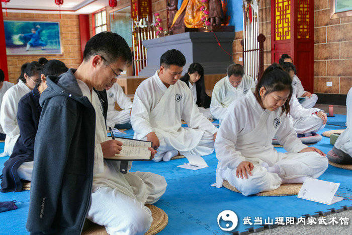 田理陽道長《武當五臟內養功—打坐功》親授班圓滿舉辦_道家