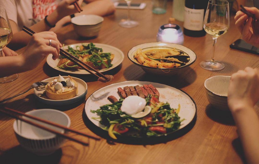 全民营养周 | 吃不完就扔、喝不完就倒?剩饭剩菜如何巧加工_食物
