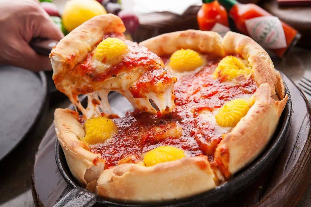 成都惊现一家韩国同款网红瀑布披萨超超超长拉丝超过瘾