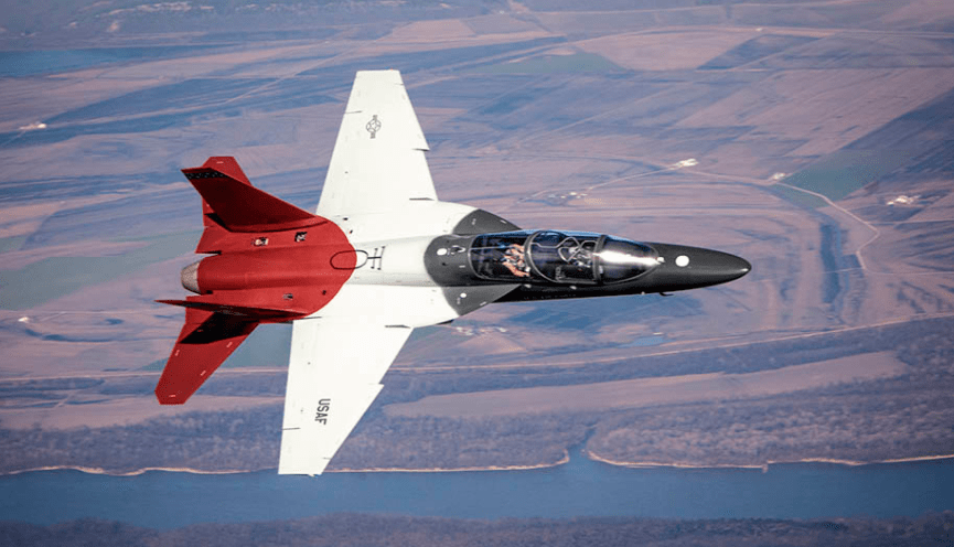 原创t45舰载教练机服役30年帮美军培养上千名航母飞行员